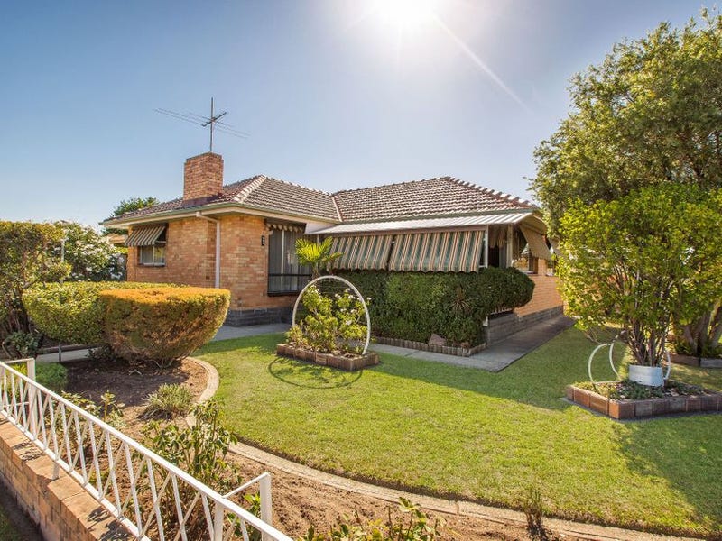 498 Douglas Road, Lavington, NSW 2641