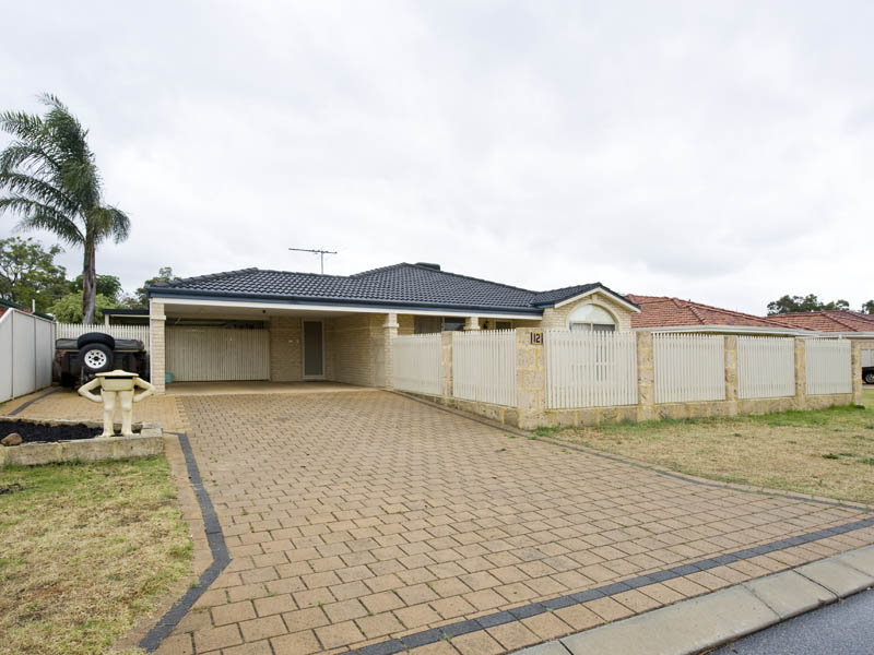 12 Feeney Gardens, High WA 6057