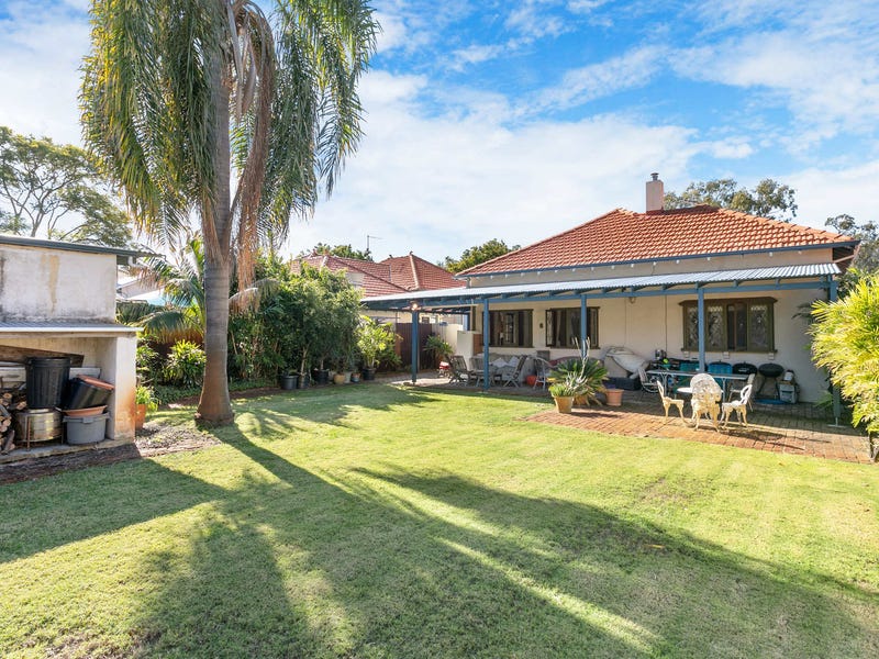 15 Essex Street, Wembley, WA 6014 Property Details