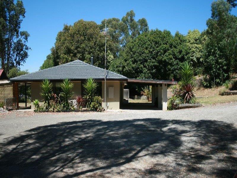 60 Pleasant Drive, Hernes Oak, VIC 3825
