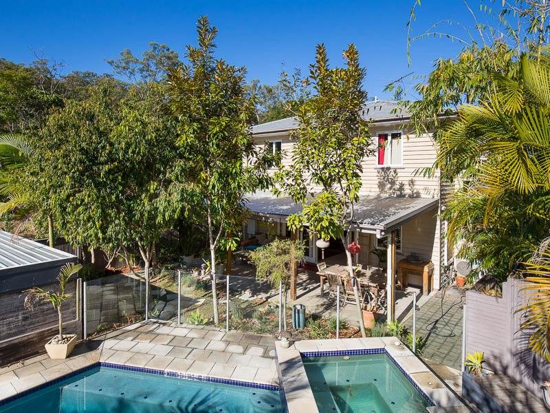 22 Warburton Street, Bardon, QLD 4065