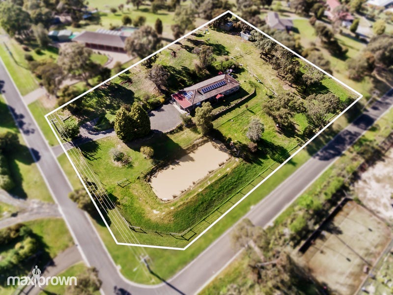 18 Mount View Road, Wandong, Vic 3758 Property Details