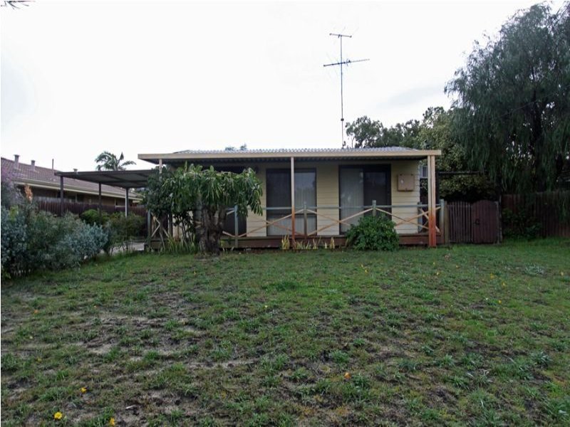 18 Dorothy Avenue, Falcon, WA 6210