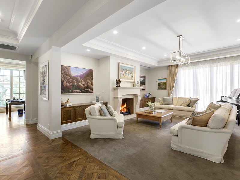 2/9 Flintoft Avenue, Toorak, Vic 3142 Property Details