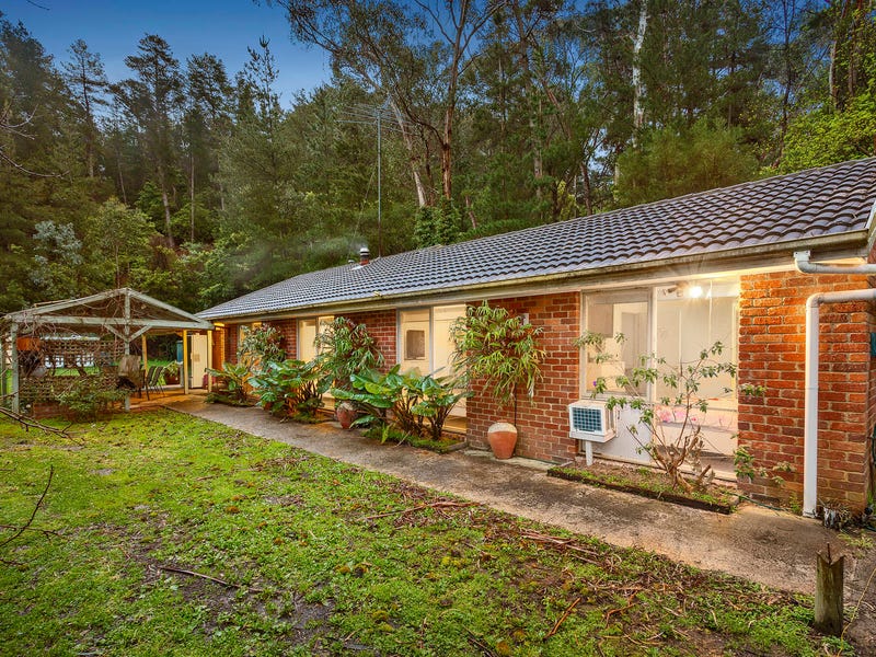 3 Enfield Avenue, Park Orchards, VIC 3114