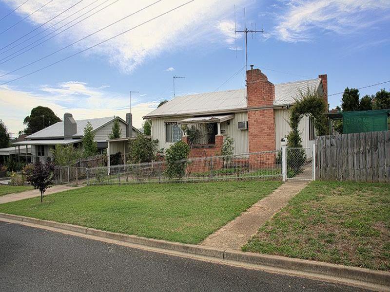 49 McGrath Street, Castlemaine, Vic 3450 Property Details
