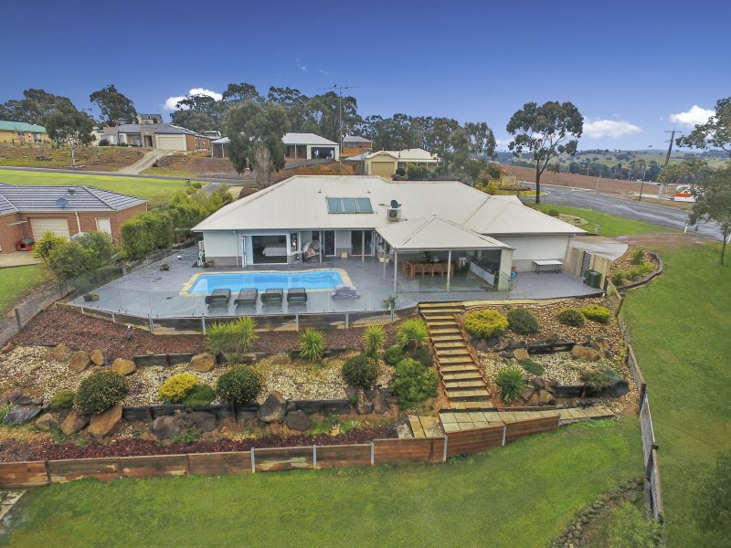 1 Lake View Drive, Broadford, Vic 3658 Property Details