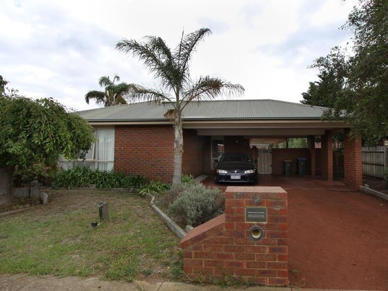 72 Westleigh Drive, Werribee, Vic 3030 Property Details