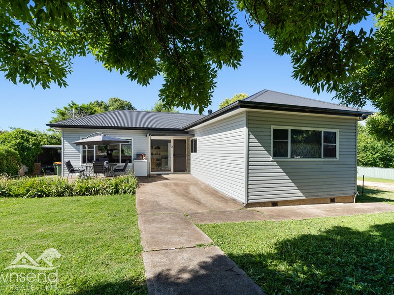 21 Molong Street, Molong, NSW 2866 Property Details