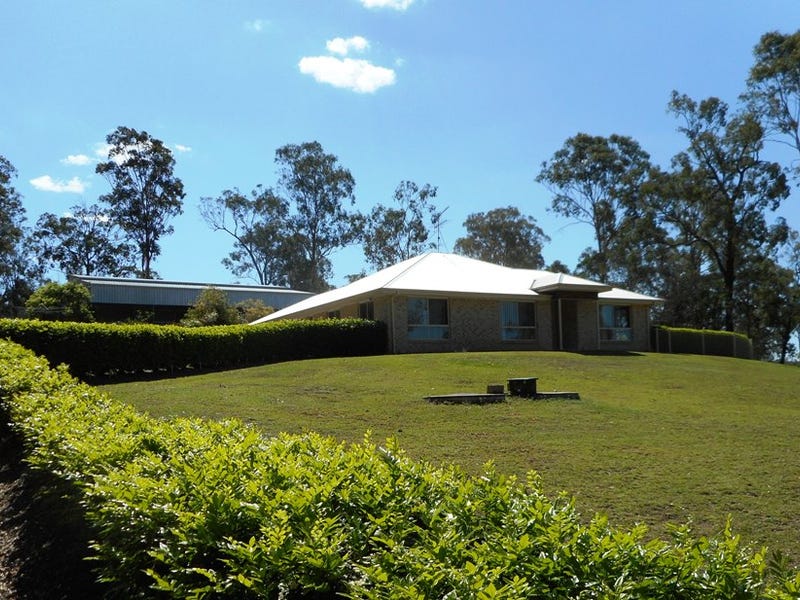 235 Edinburgh Drive, Mount Hallen, QLD 4312