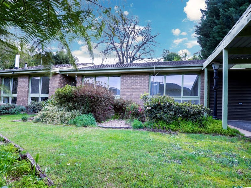 1 Brisbane Parade, Warburton, Vic 3799 Property Details