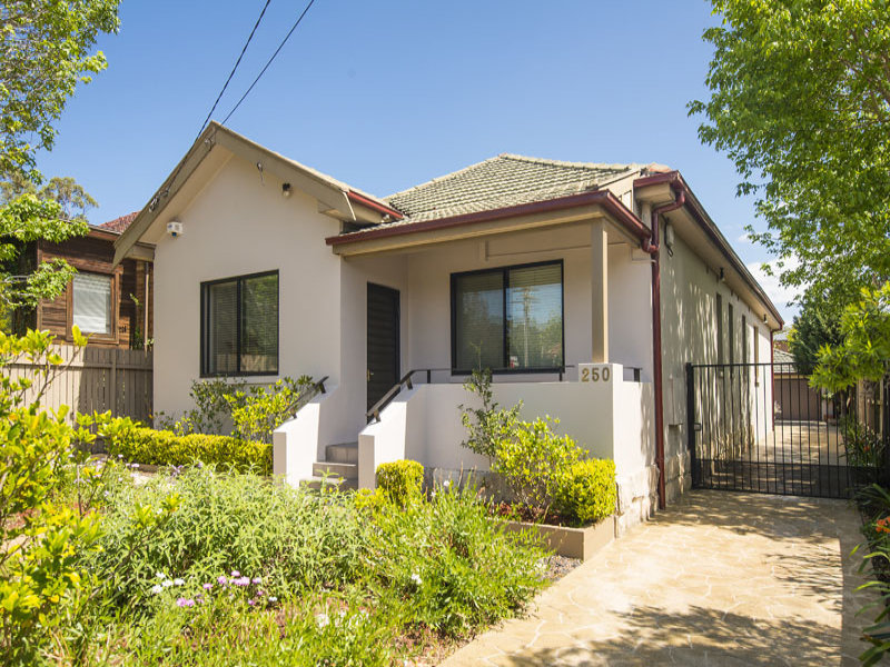 250 Eastern Valley Way, North Willoughby, NSW 2068