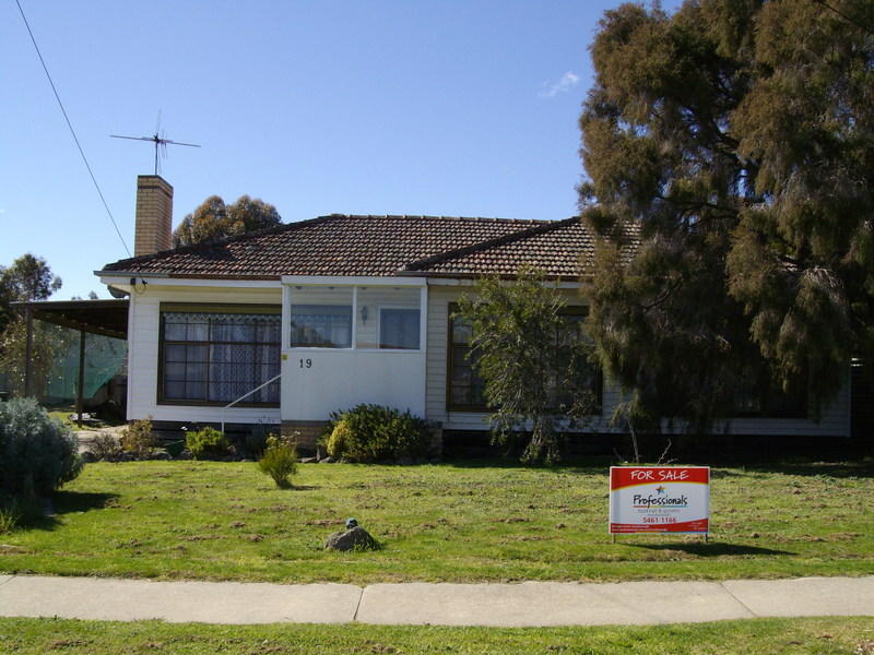19 Majorca Road, Maryborough, Vic 3465 Property Details