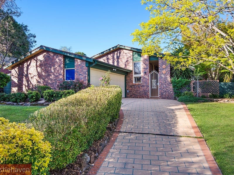 10 Knightsbridge Place, Castle Hill, NSW 2154