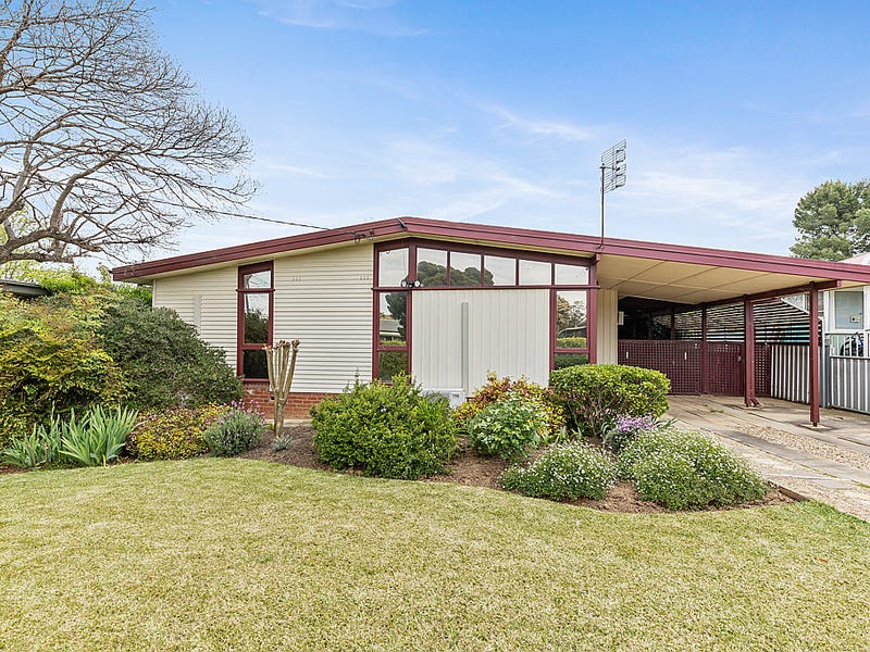 18 Barinya Street, Kooringal, NSW 2650 - Property Details