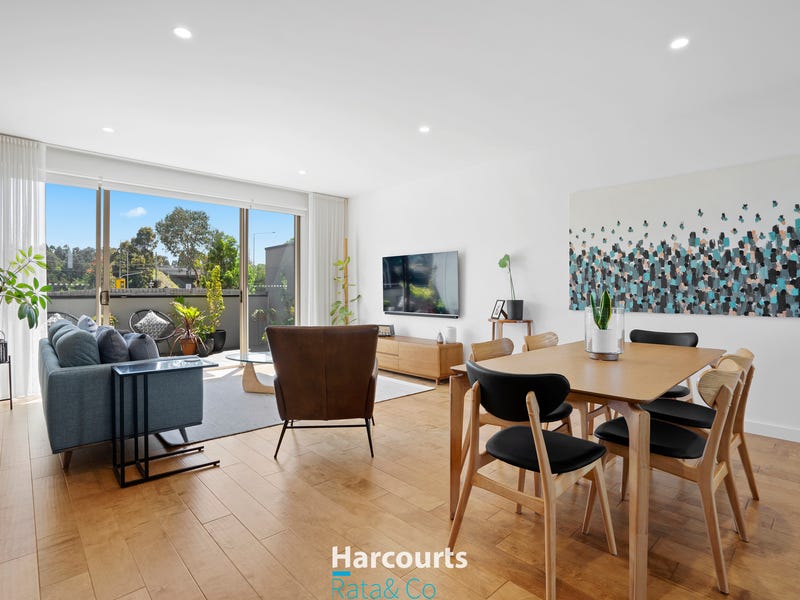 2/2 Ambrose Treacy Drive, Bundoora, Vic 3083 Property Details