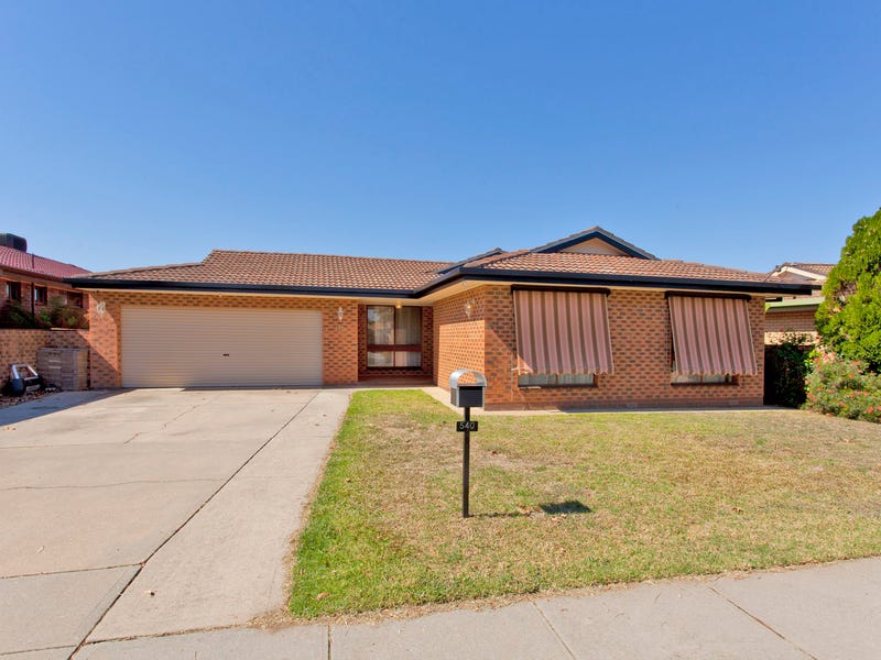 540 Kemp Street, Lavington, NSW 2641