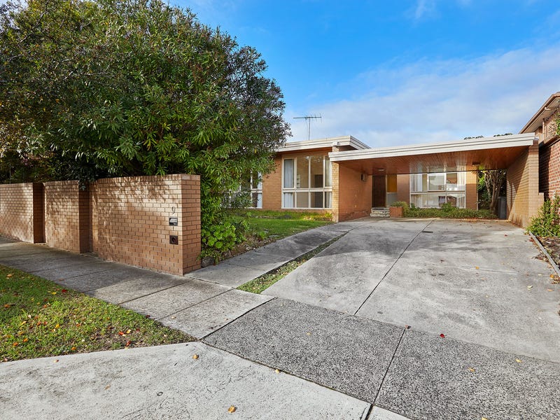 9 Loch Avenue, St Kilda East, VIC 3183
