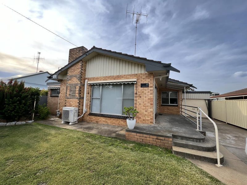 17 Ulupna St, Finley, NSW 2713 Property Details