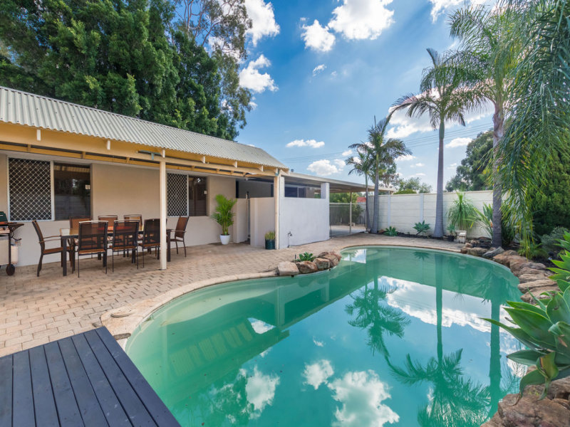 62 Salix Way, Forrestfield, WA 6058 Property Details