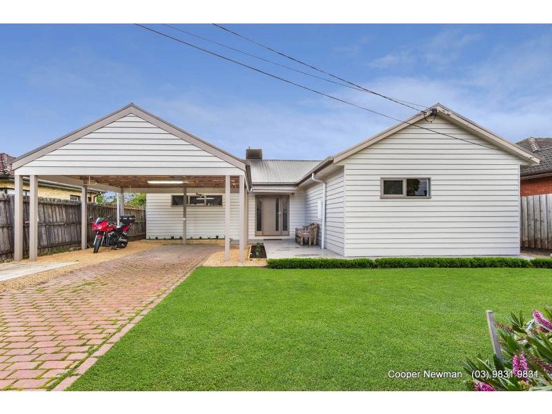 18 Barry Road, Burwood East, VIC 3151