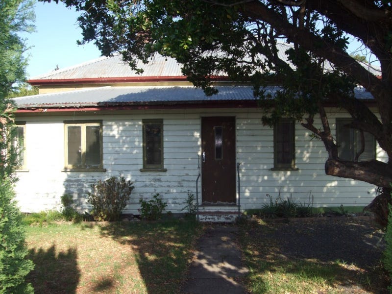 74 Albion Street, Warwick, Qld 4370 Property Details