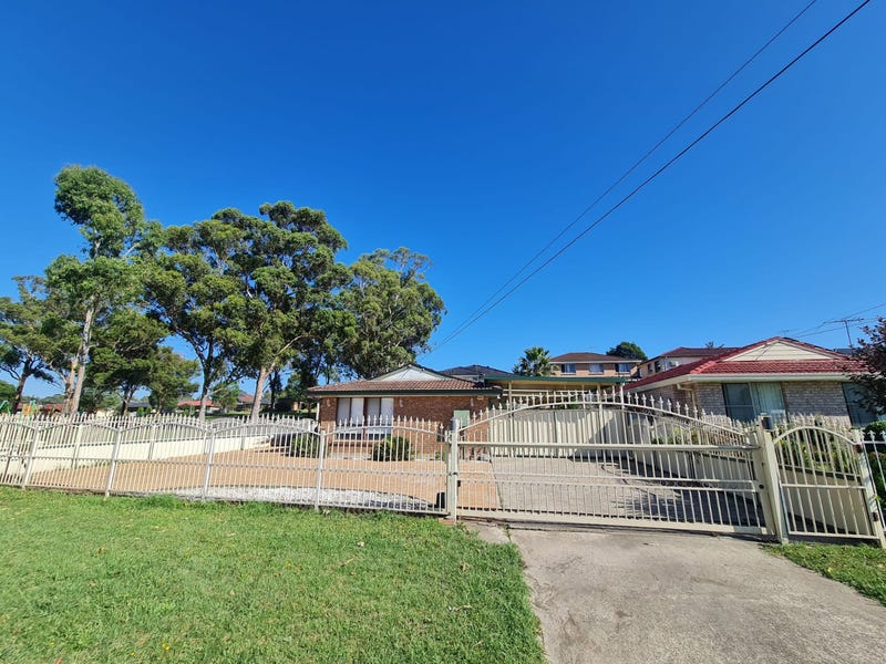 16 Ironside Street, St Johns Park, NSW 2176
