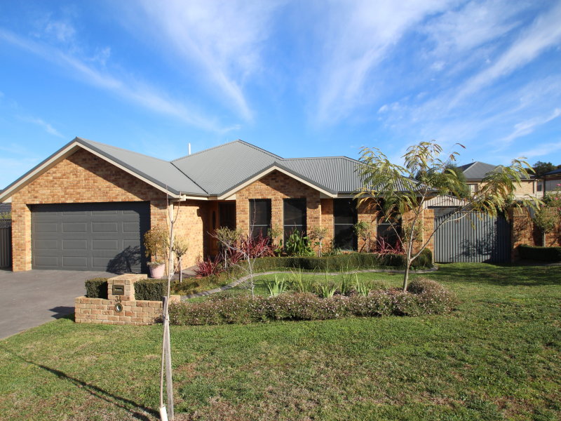 34 Roselawn Drive, Orange, NSW 2800