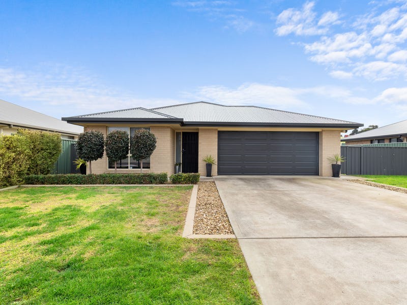 Houses for Sale in SA Pg. 2