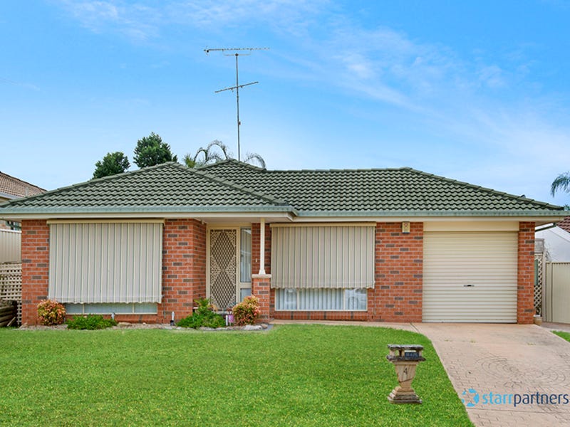 4 Baynton Place, St Helens Park, NSW 2560