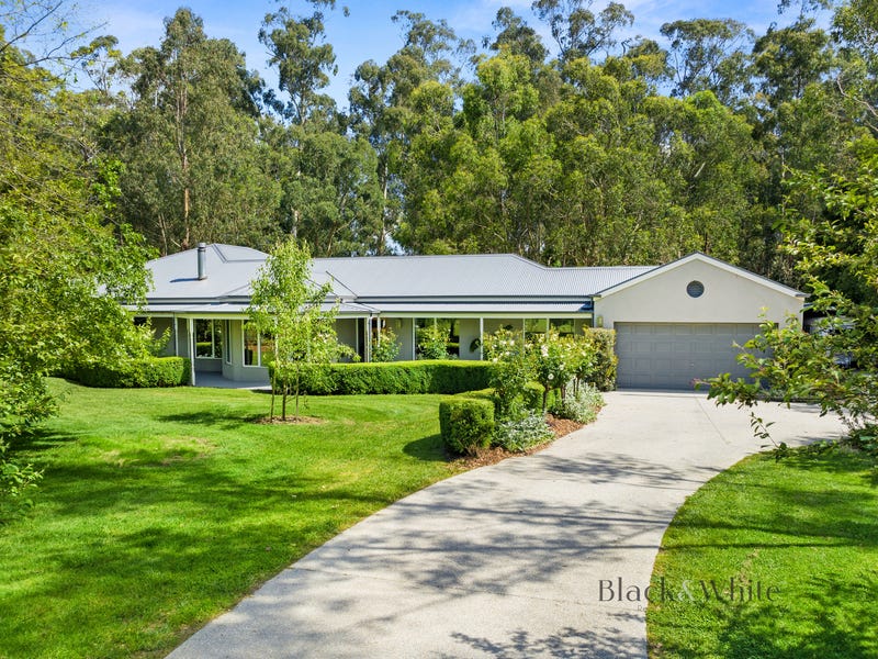 35 Silverleaf Place, Healesville, Vic 3777 Property Details
