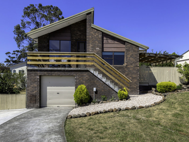 5 Nicholas Drive, Kingston Beach, TAS 7050