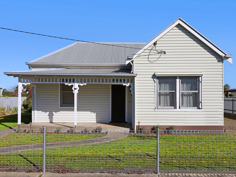 73 Parrott Street, Cobden, Vic 3266 House for Sale
