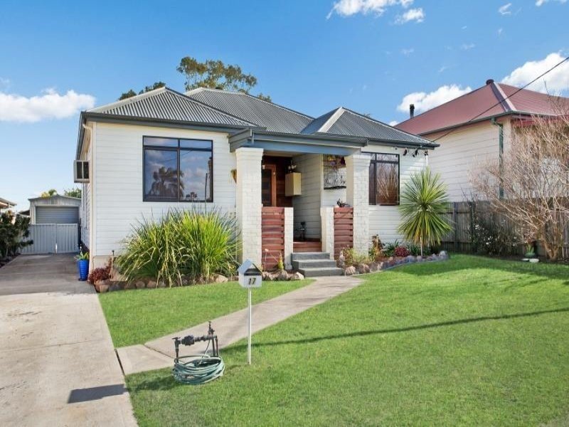 17 Farnsworth Street, Thornton, NSW 2322 Property Details
