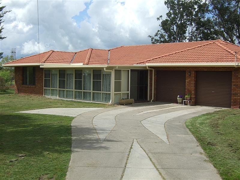 8 Cluan Avenue, Uralla, NSW 2358 Property Details