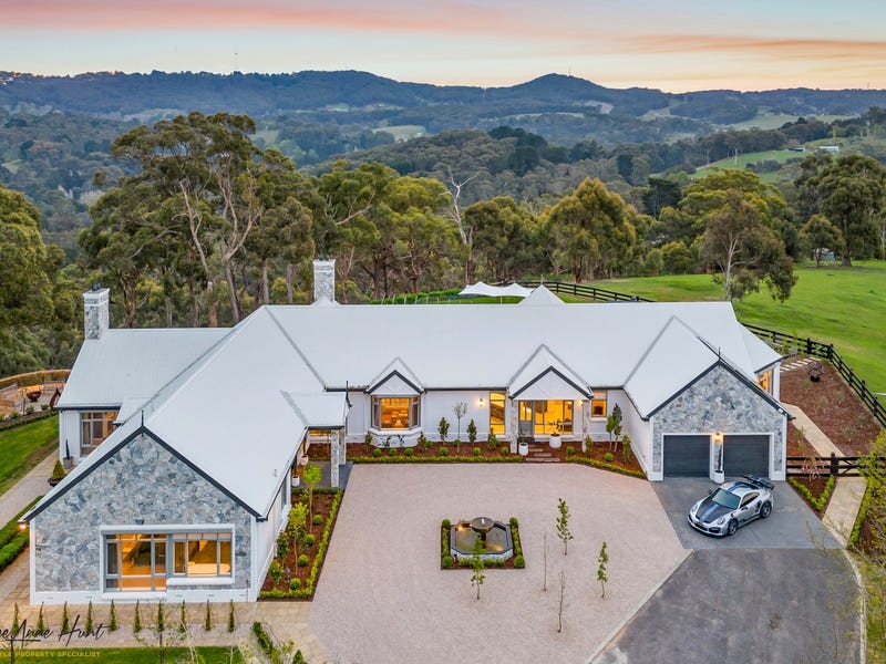 289 Rangeview Drive, Mount SA 5155