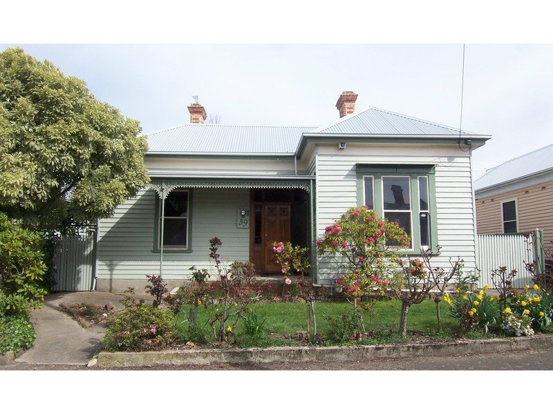 39 Loch Avenue, Ballarat Central, VIC 3350