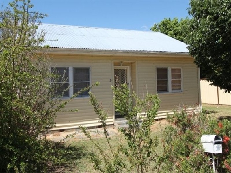 9 Park Street, Eglinton, NSW 2795 Property Details