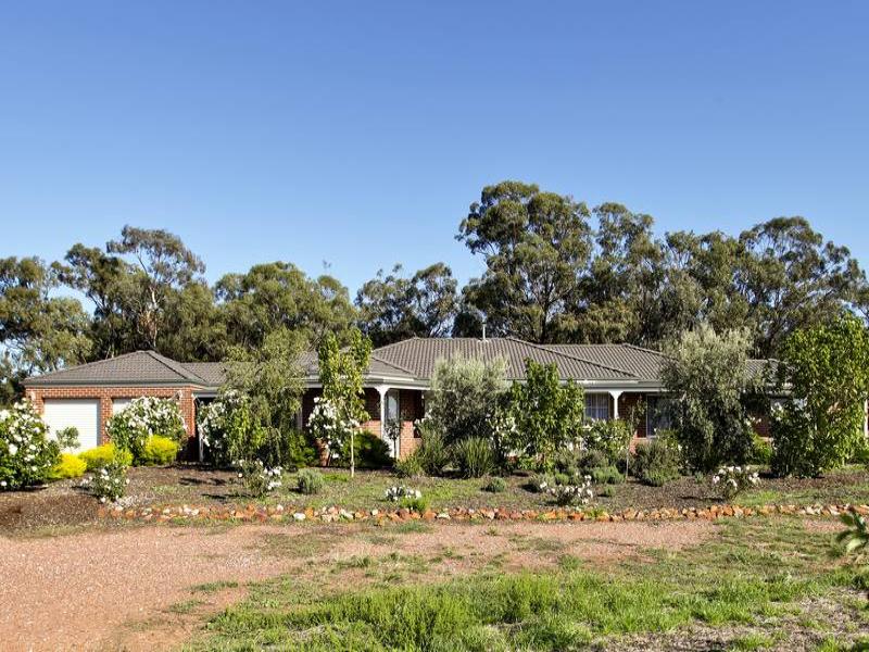 1 Ackerman Road, Woodvale, Vic 3556 Property Details