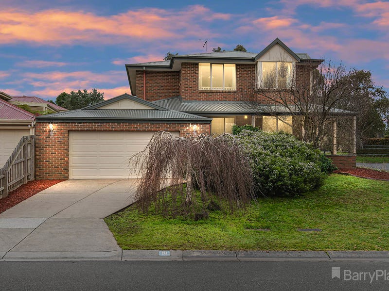 18 Grantham Crescent, Berwick, Vic 3806 Property Details