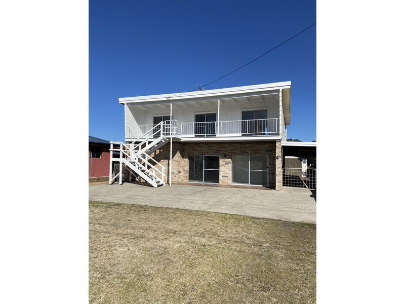 114 Beach Road, Batemans Bay, NSW 2536