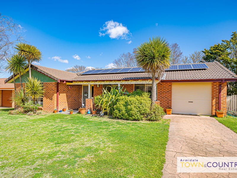 67 MacDonald Drive, Armidale, NSW 2350 Property Details