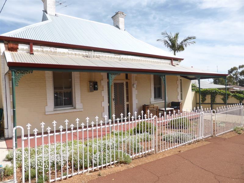 54 Gordon Street, Northam, WA 6401