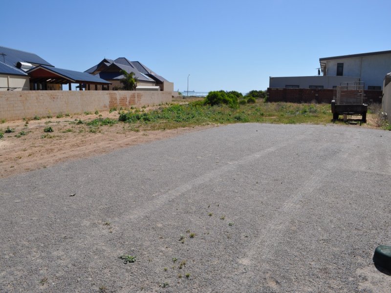 18 Coastside Cres, Glenfield, WA 6532