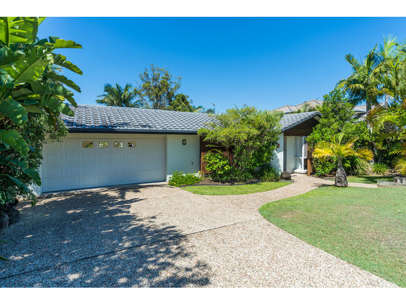 26 Arnold Palmer Drive, Parkwood, Qld 4214 Property Details