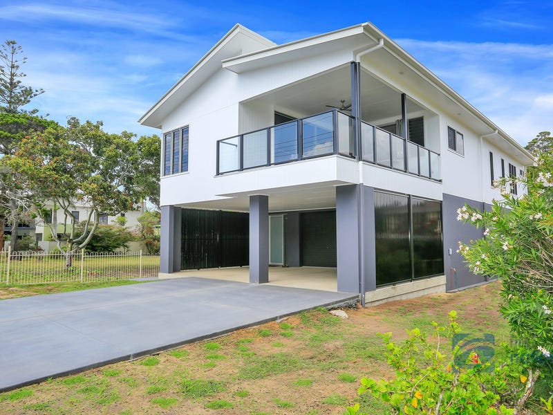 158 The Esplanade, Woodgate, Qld 4660 Property Details