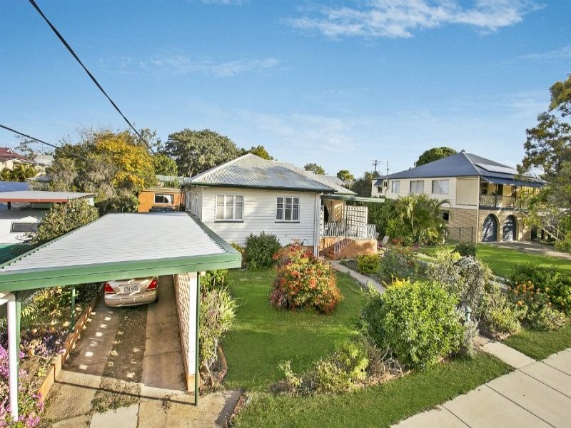 2 Elliott st, Silkstone, Qld 4304 Property Details