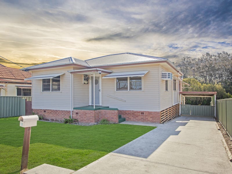 15 High Street, Taree, NSW 2430 15 High Street, Taree, NSW 2430