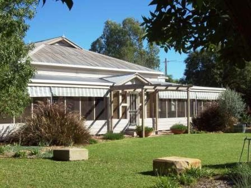 9 Charles Street, Coonamble, NSW 2829