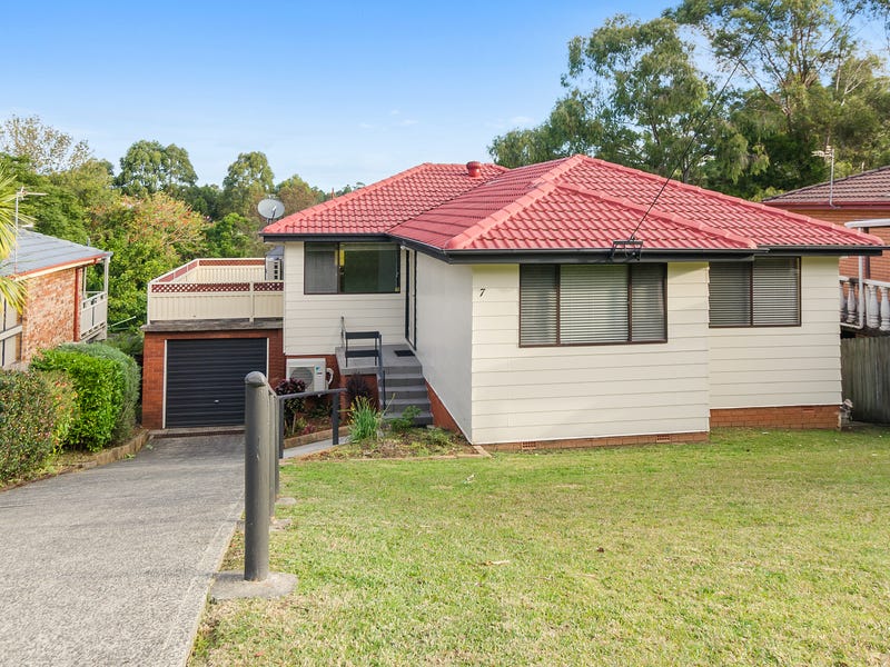 7 Bruce St, Unanderra, NSW 2526 Property Details